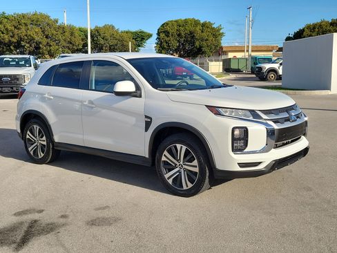 Used 2021 Mitsubishi Outlander Sport ES image 3