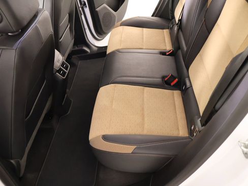 Used 2025 Chevrolet Equinox ACTIV FWD image 11