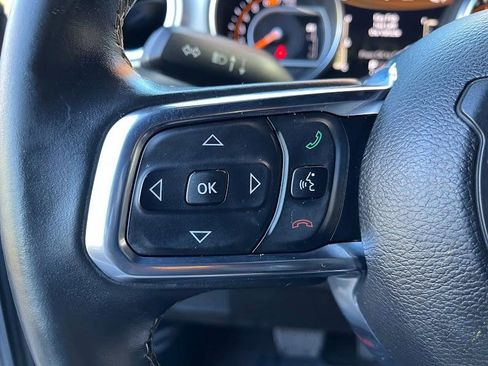 Used 2018 Jeep Wrangler Unlimited Sahara image 15
