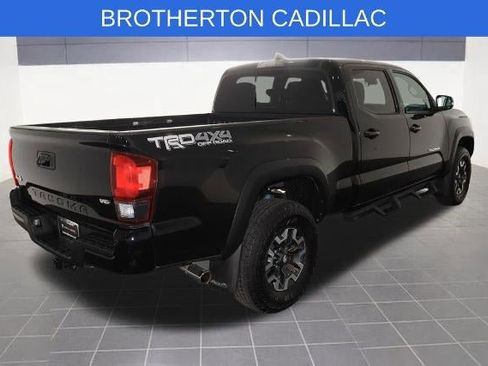 Used 2018 Toyota Tacoma TRD Off-Road w/ TRD Premium Off Road Package AWD/4WD image 8