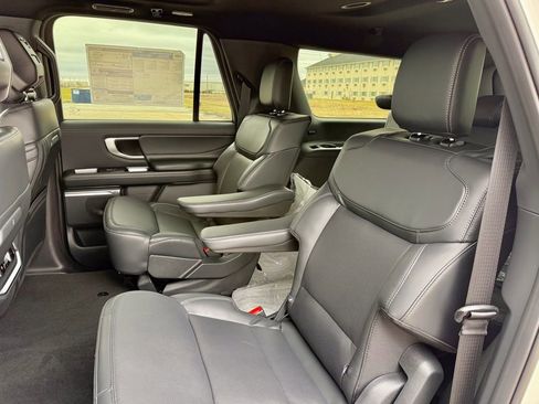 New 2026 Ford Expedition Max Platinum w/ Stealth Appearance Package image 11