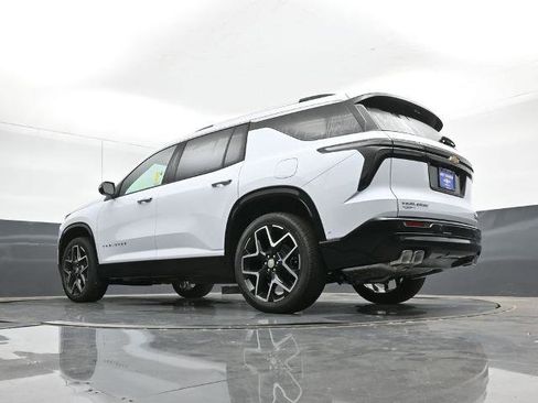 New 2026 Chevrolet Traverse High Country w/ LPO, Floor Liner Package image 12