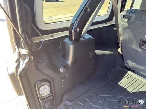 Used 2020 Jeep Wrangler Unlimited Sport S image 10