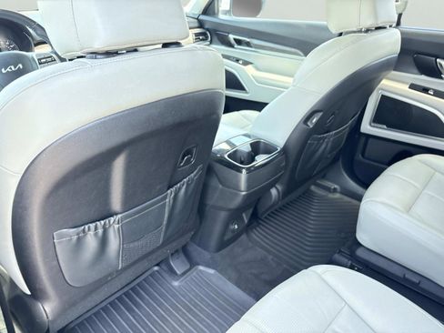 Used 2022 Kia Telluride EX w/ EX Premium Package FWD image 14