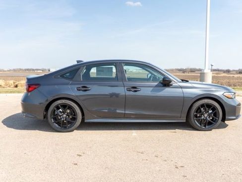 Used 2025 Honda Civic Sport image 8