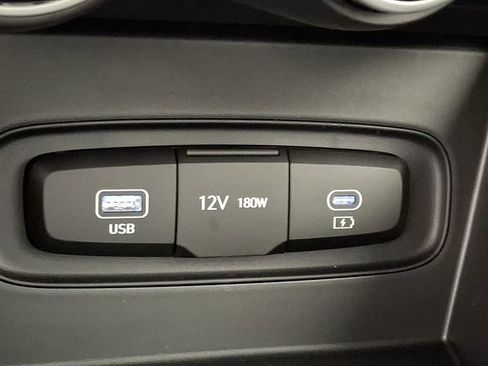 New 2026 Hyundai Venue SE image 18