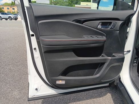 Used 2021 Honda Pilot Black Edition image 33