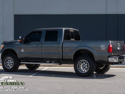 Used 2015 Ford F250 Lariat w/ Chrome Package AWD/4WD image 4