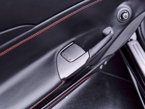 Used 2018 Ferrari 488 Spider RWD image 54