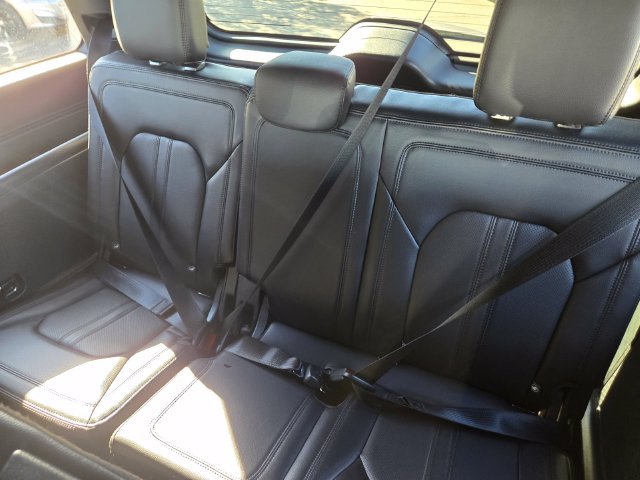 Used 2020 Ford Expedition Limited w/ Equipment Group 302A AWD/4WD image 13