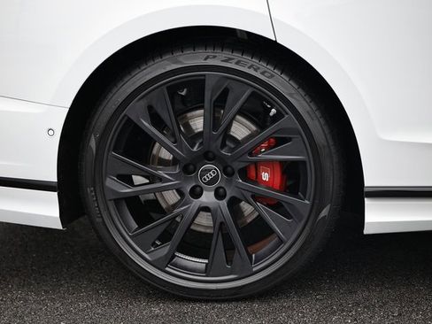 New 2025 Audi S8 image 6