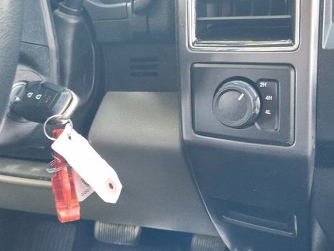 Used 2020 Ford F150 XLT w/ Equipment Group 302A Luxury image 8