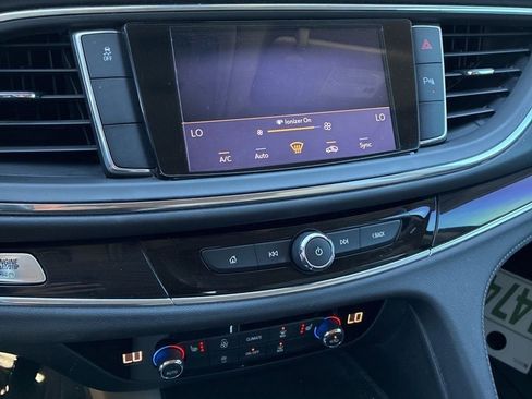 Used 2020 Buick Enclave Essence w/ Sound and Sites Package image 12