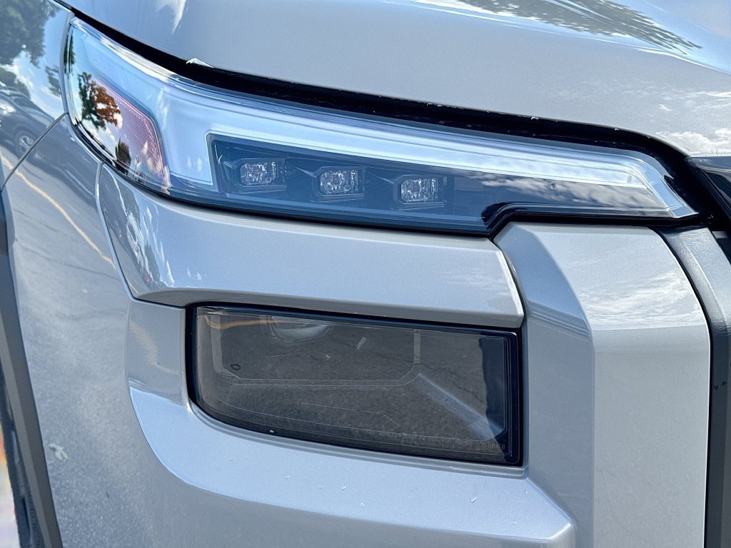 New 2026 Subaru Outback Limited AWD/4WD image 39