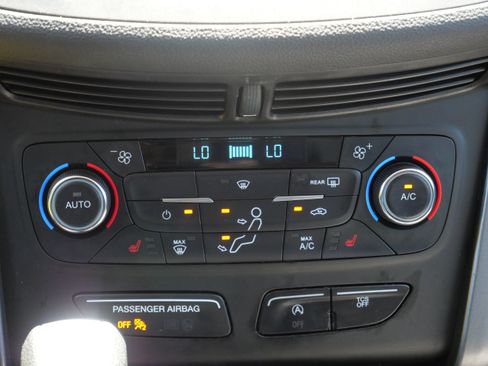 Used 2017 Ford Escape SE AWD/4WD image 23