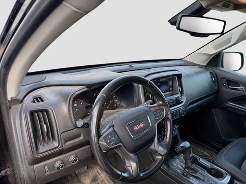 Used 2015 GMC Canyon SLE w/ All-Terrain Package AWD/4WD image 9