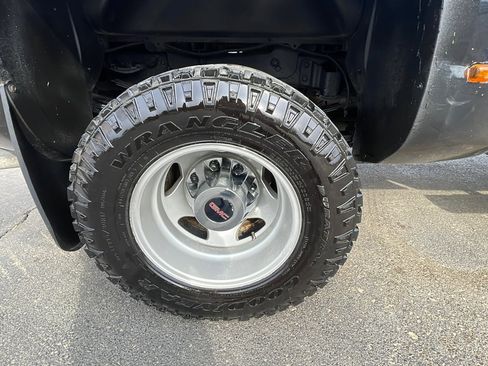 Used 2015 GMC Sierra 3500 SLT w/ Duramax Plus Package image 23