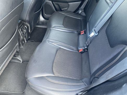 Used 2017 Jeep Compass Latitude image 22