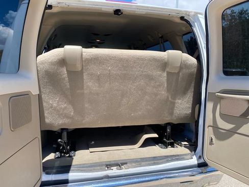 Used 2013 Ford E-350 and Econoline 350 XLT RWD image 25