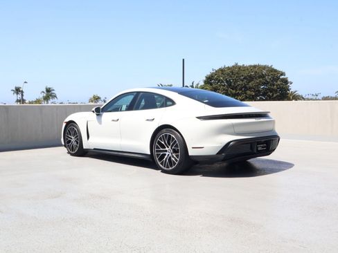 Certified 2023 Porsche Taycan w/ Premium Package RWD image 3