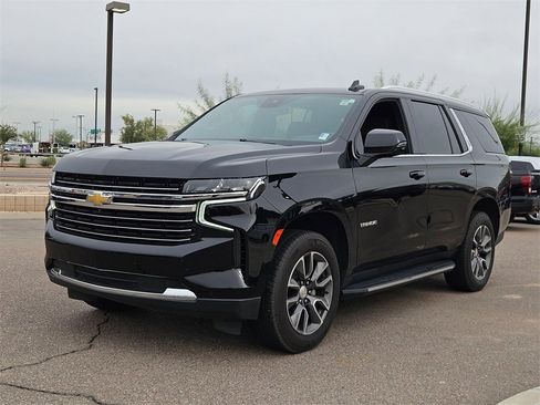 Used 2023 Chevrolet Tahoe LT w/ Luxury Package image 8