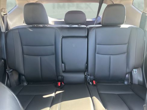 Used 2023 Nissan Murano SV w/ SV Midnight Edition Package image 11