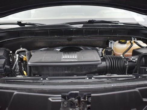 Used 2023 Chevrolet Suburban High Country RWD image 31