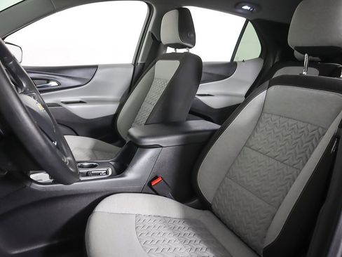 Used 2023 Chevrolet Equinox LT image 25