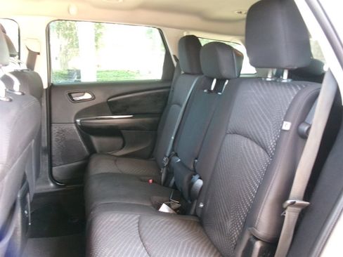 Used 2013 Dodge Journey American Value Package w/ Flexible Seating Group FWD image 30