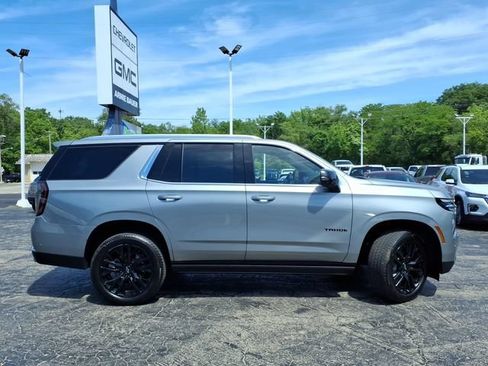 Used 2025 Chevrolet Tahoe Premier AWD/4WD image 4