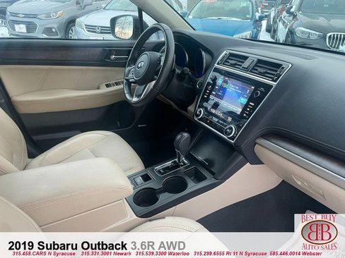 Used 2019 Subaru Outback 3.6R Limited AWD/4WD image 26