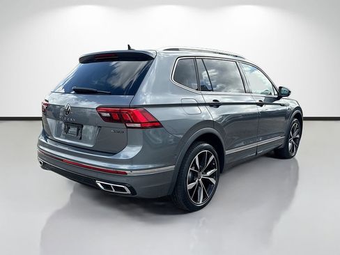 Used 2022 Volkswagen Tiguan SEL R-Line image 3