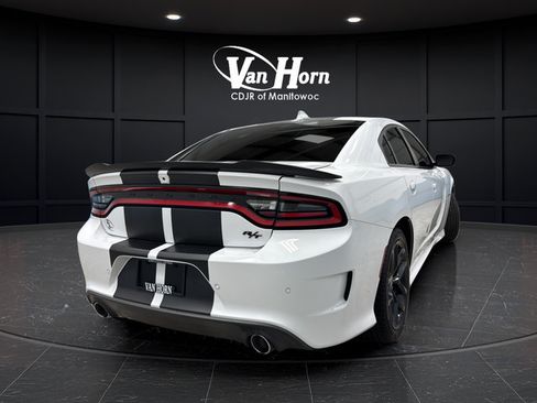 Used 2022 Dodge Charger R/T w/ Blacktop Package RWD image 7