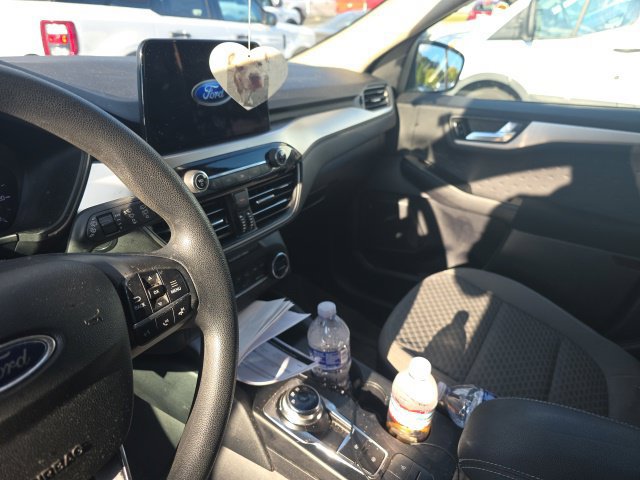 Used 2020 Ford Escape SE FWD image 12