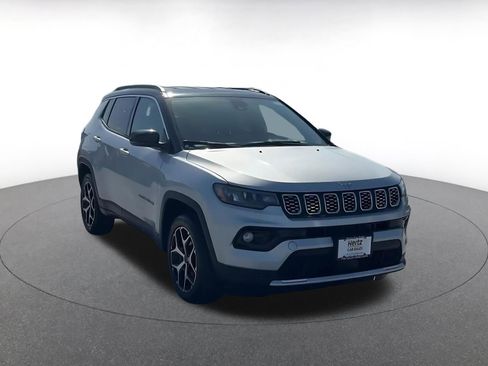 Used 2025 Jeep Compass Limited AWD/4WD image 3