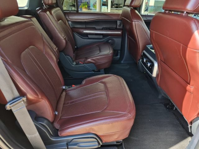 Used 2024 Ford Expedition Limited RWD image 17