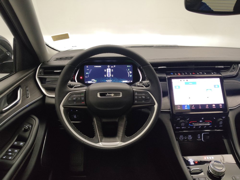 Used 2023 Jeep Grand Cherokee 4WD 4xe image 22