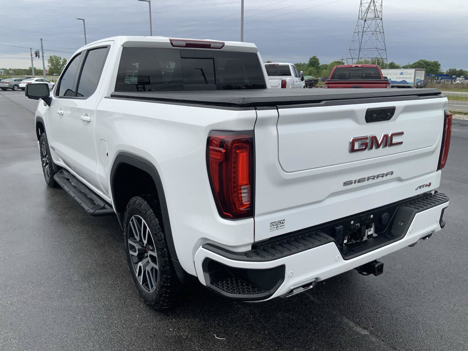 Used 2023 GMC Sierra 1500 AT4 w/ AT4 Premium Package AWD/4WD image 8