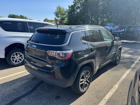 Used 2018 Jeep Compass Latitude w/ Cold Weather Group AWD/4WD image 4