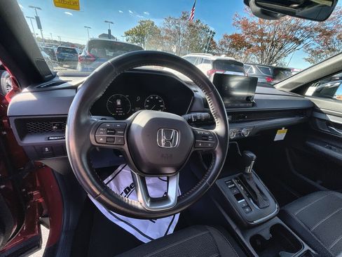 Used 2023 Honda CR-V Sport image 10