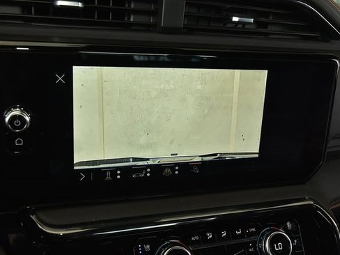 Used 2024 GMC Sierra 2500 AT4 image 57