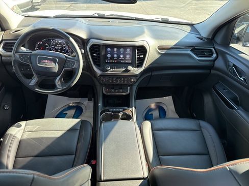 Used 2023 GMC Acadia AT4 w/ Technology Package image 15