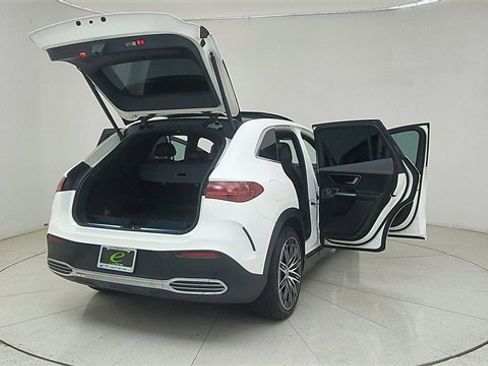 Used 2023 Mercedes-Benz EQE 500 4MATIC SUV w/ Exclusive Trim Package image 73