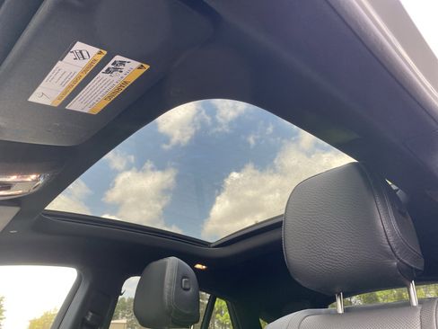 Used 2025 Mercedes-Benz GLE 450 4MATIC Coupe image 9