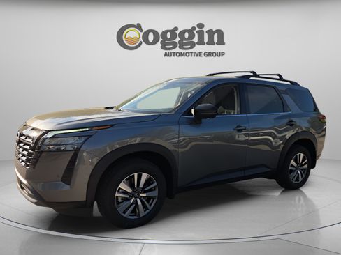 New 2026 Nissan Pathfinder SL FWD image 1