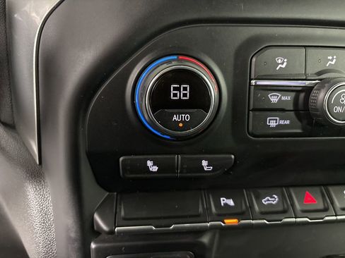 Used 2020 Chevrolet Silverado 2500 LT w/ Fleet Comfort Package image 19