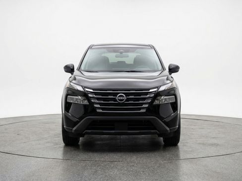 Used 2025 Nissan Rogue SV AWD/4WD image 2