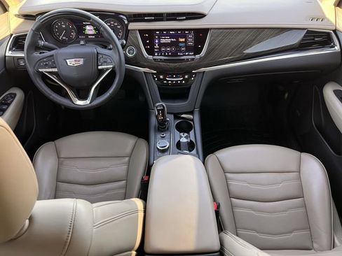 Certified 2023 Cadillac XT6 Premium Luxury w/ Platinum Package image 13