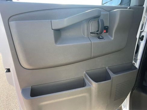 Used 2023 Chevrolet Express 2500 w/ Driver Convenience Package image 19