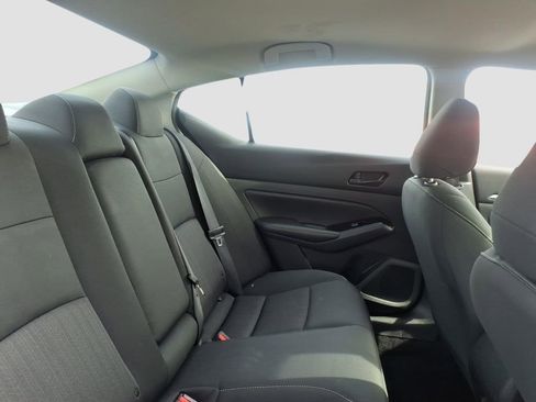 Used 2023 Nissan Altima 2.5 SV image 13